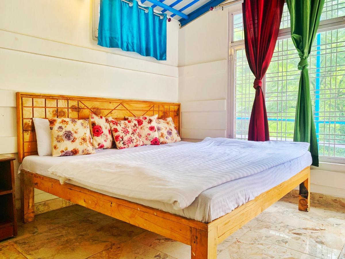 The Stream Side Hostel Мусори Екстериор снимка